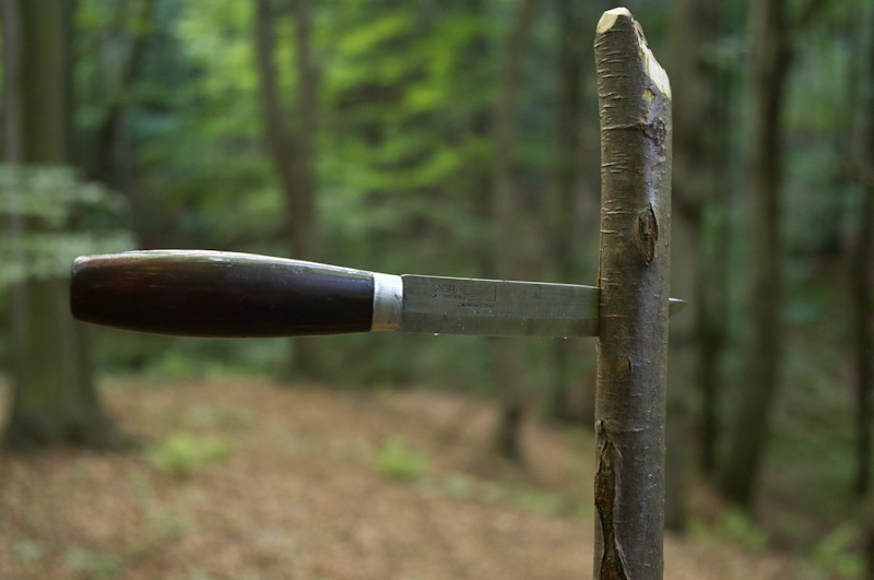 bushcraft survival nóż ośnik-2